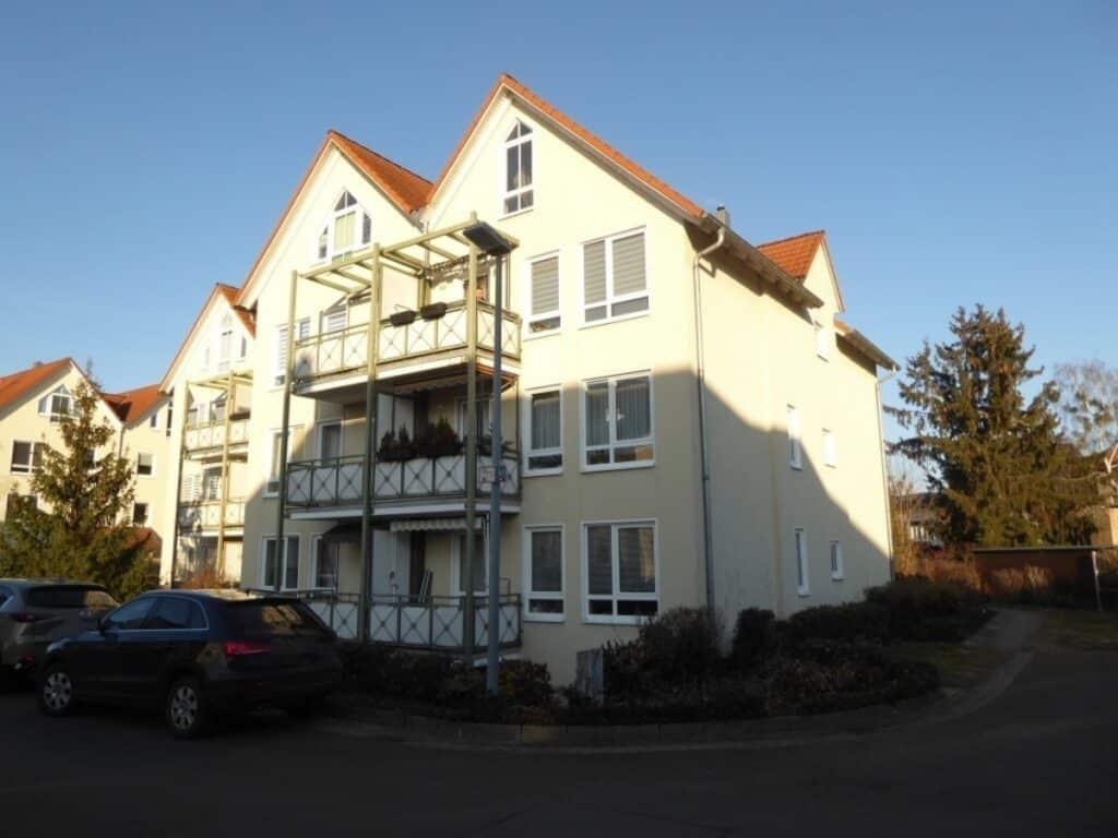 Mehrfamilienhaus Magdeburg kaufen - Professionelle Gutachten für Verkehrswert, Kaufpreisaufteilung und Restnutzungsdauer. Sie wollen ein Mehrfamilienhaus in Magdeburg kaufen? Wir erstellen Verkehrswertgutachten, Kaufpreisaufteilung und Restnutzungsdauergutachten für Ihre sichere Investitionsentscheidung.