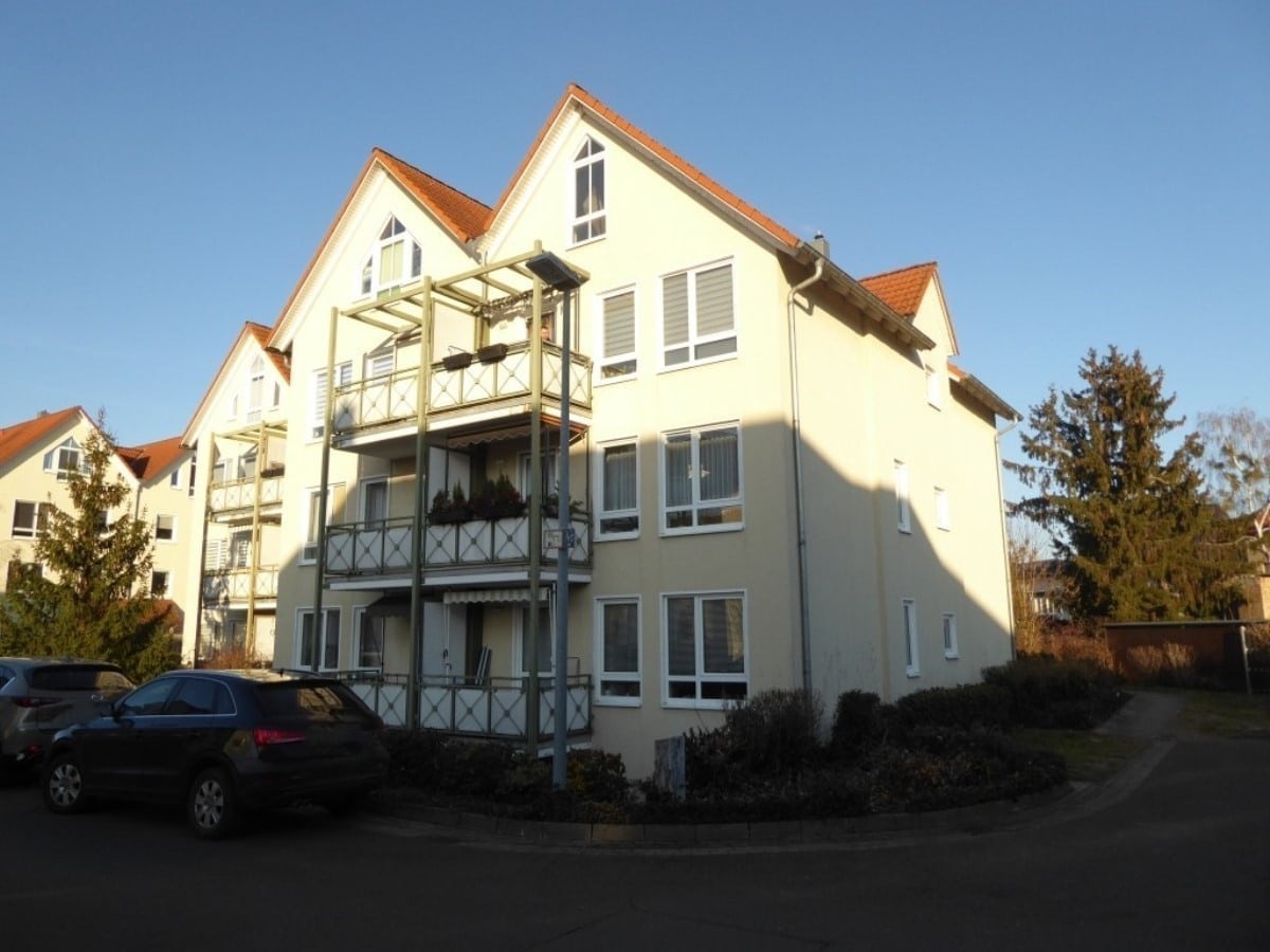 Mehrfamilienhaus Magdeburg kaufen - Professionelle Gutachten für Verkehrswert, Kaufpreisaufteilung und Restnutzungsdauer. Sie wollen ein Mehrfamilienhaus in Magdeburg kaufen? Wir erstellen Verkehrswertgutachten, Kaufpreisaufteilung und Restnutzungsdauergutachten für Ihre sichere Investitionsentscheidung.